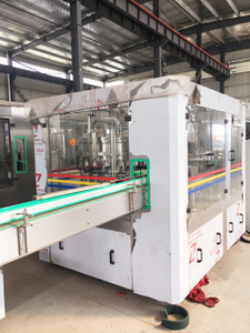 Máquina de llenado de latas de aluminio